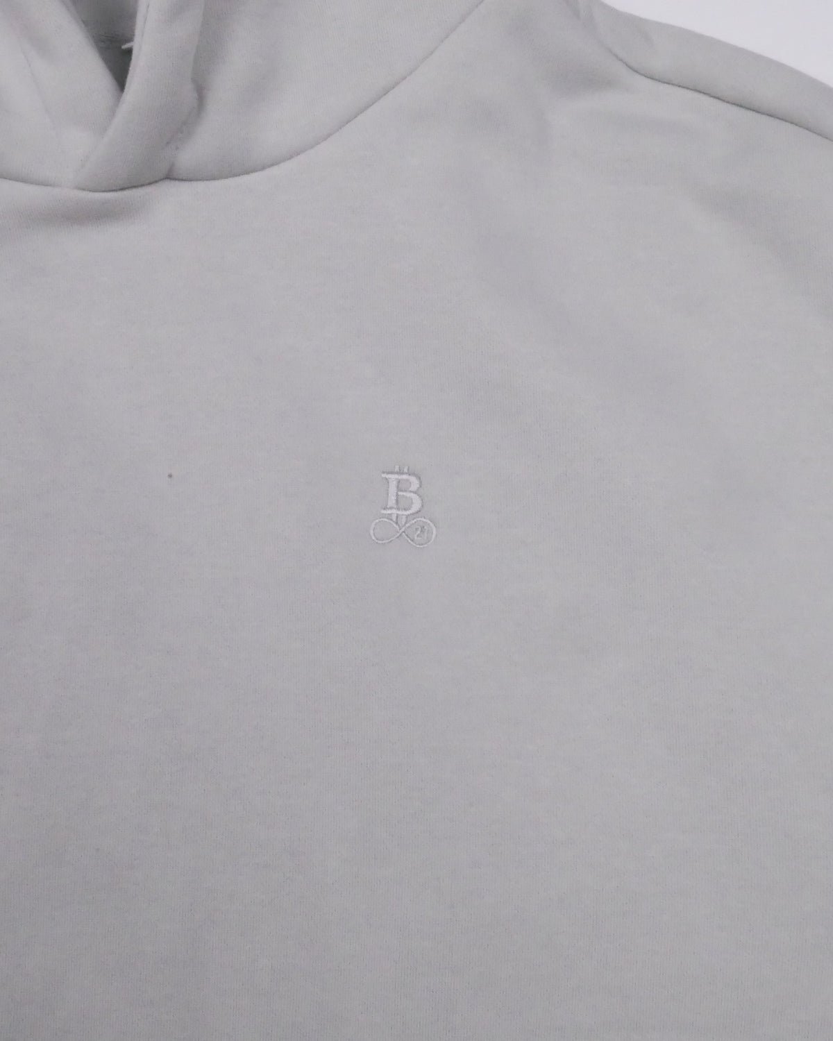Bitcoin Oversized Hoodie Privacy in Light Grey, detail of hood and shoulder