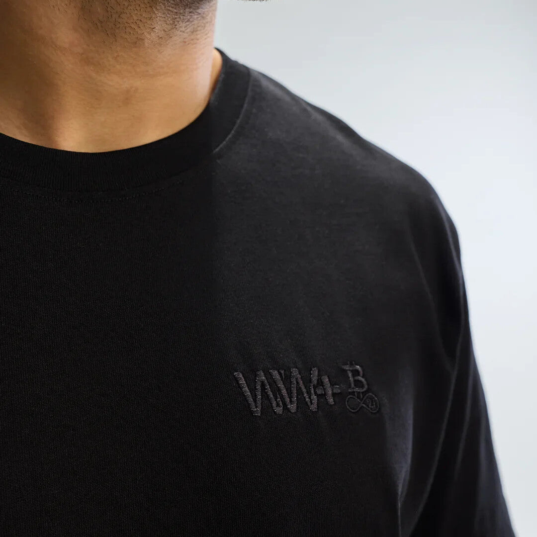 WeWill+ Bitcoin21 T-Shirt schwarz Privacy, Studioaufnahme der ton-in-ton Kollektion