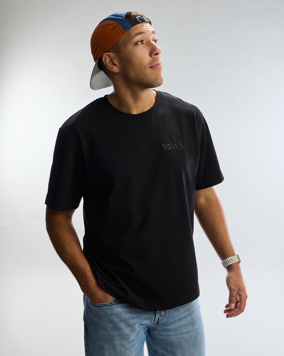 WeWill+ Bitcoin T-Shirt Black Privacy – Frontansicht in Schwarz