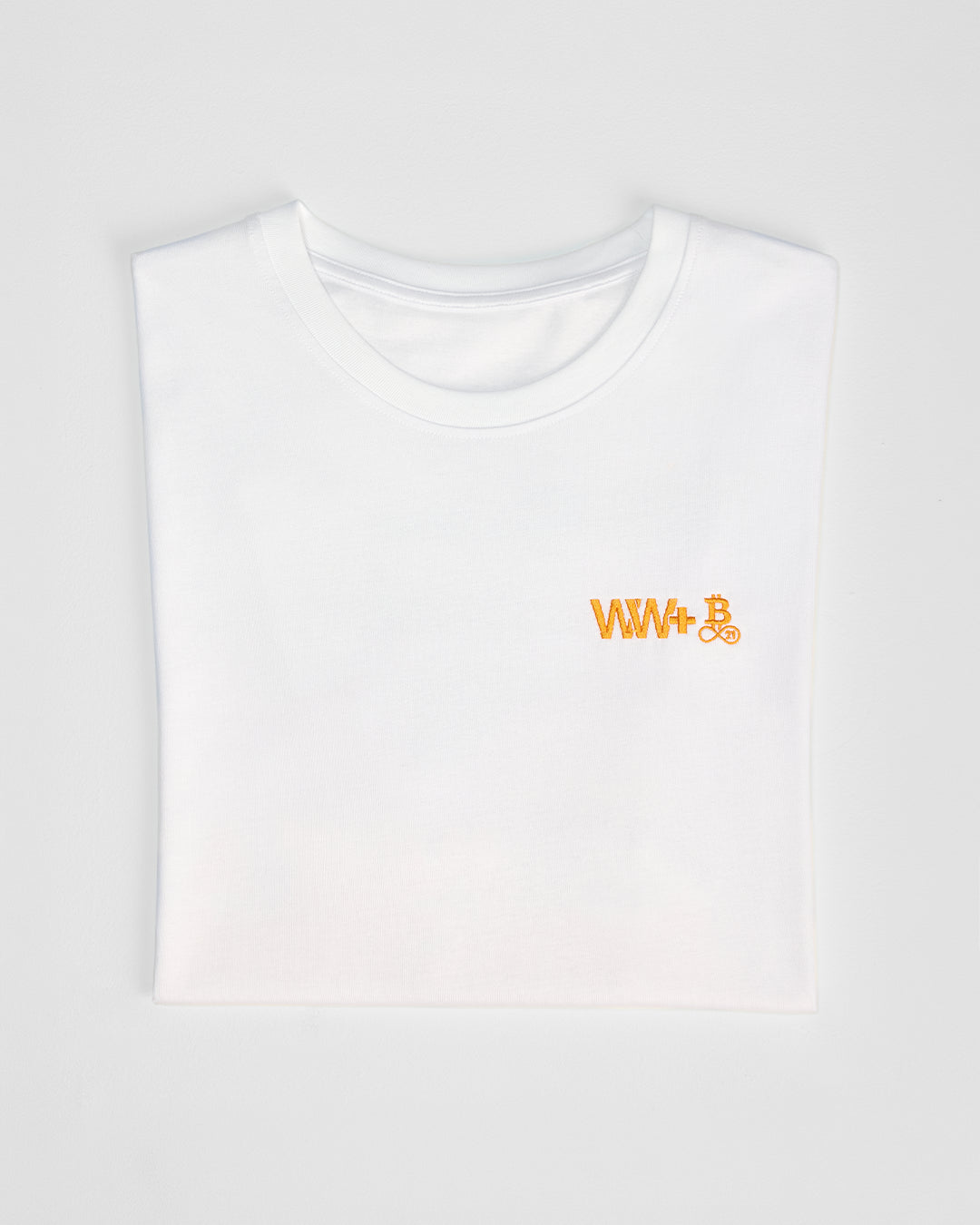 WeWill+ Bitcoin T-Shirt White – Produktfoto in Weiß (Flatlay)