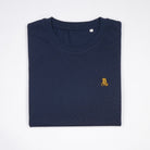 Camiseta Basic Bitcoin con logo bordado en azul marino, diseño minimalista y alta calidad.