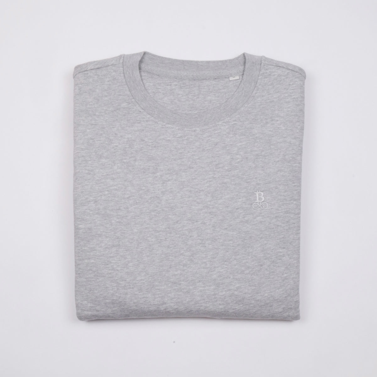 Bitcoin Sweatshirt Privacy in Hellgrau, gefaltet von vorn mit Ton in Ton gesticktem Bitcoin21-Logo