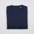 Bitcoin Sweatshirt Privacy in Navy, gefaltet von vorn mit Ton in Ton gesticktem Bitcoin21-Logo