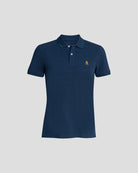 Bitcoin Poloshirt navy  für Herren aus Bio Baumwolle mit orangefarbenen gesticktem Bitcoin21 Logo, klassisches Poloshirt freigestellt vor hellem Hintergrund