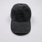 Washed Bitcoin Cap Privacy in Schwarz, Vorderansicht mit Ton in Ton gesticktem Bitcoin21-Logo auf dem Frontpanel
