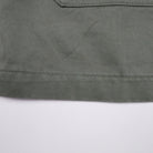 Bitcoin Worker Jacket Privacy in Washed Organic Khaki, Detail des Saums